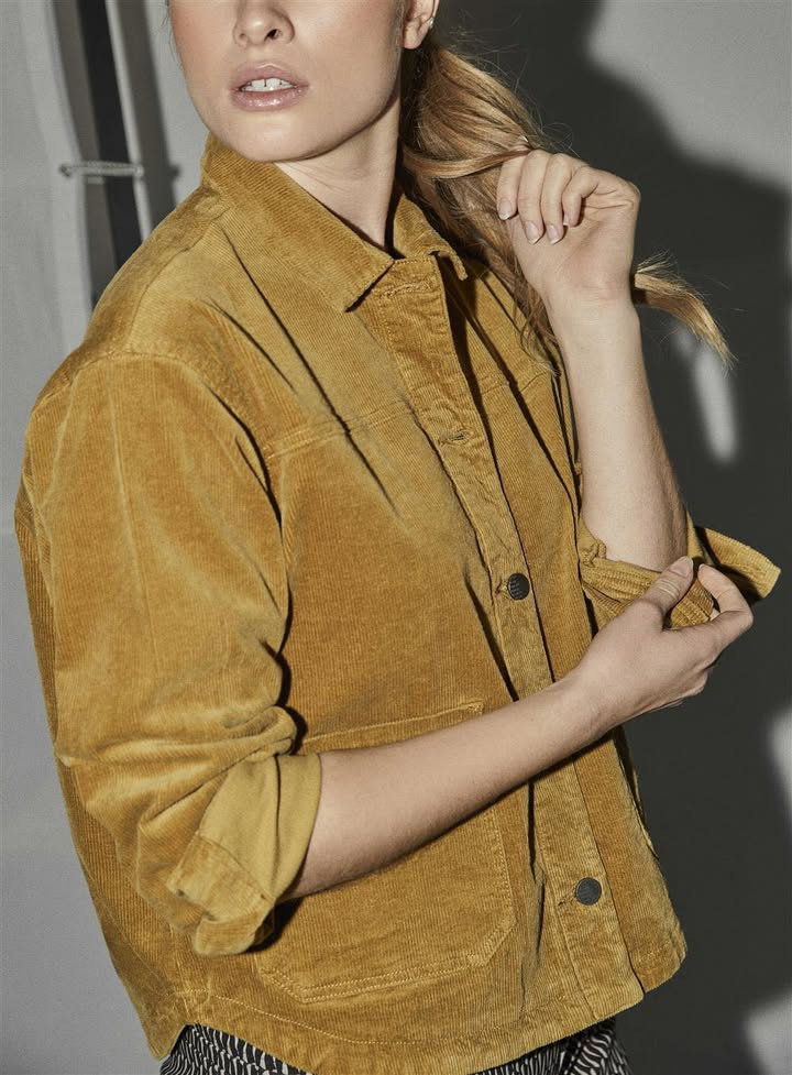 Rosengreen tilbyder smart fløjlsjakke fra CRO til halv pris