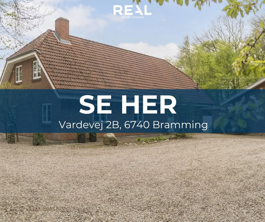 RealMæglerne Esbjerg og Bramming præsenterer rummelig familie-villa med stort værksted