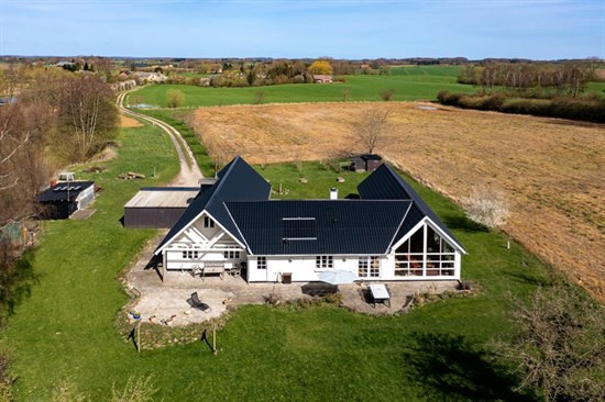 Top 6 over dyreste boliger til salg i Aarup. Priser op til 3.995.000 kr