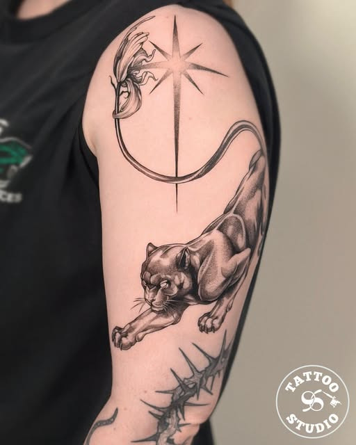 Tattoo Studio 96 Aalborg viser black & grey arbejde af Alberte