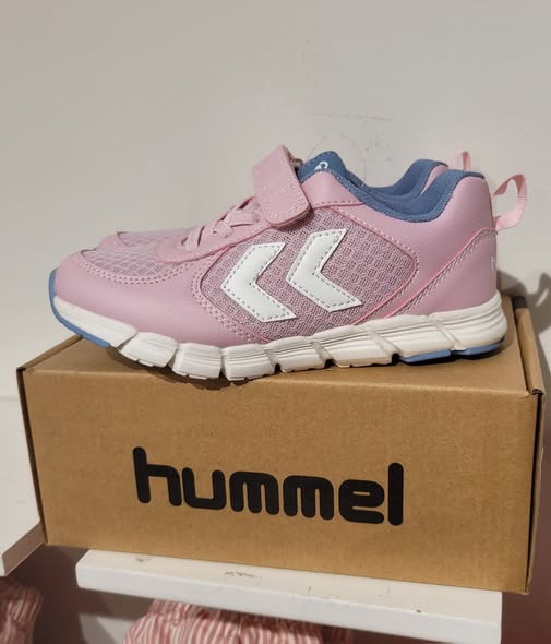 Børneshoppen Brønderslev tilbyder børnesko op til størrelse 36 til 269,95 kr.