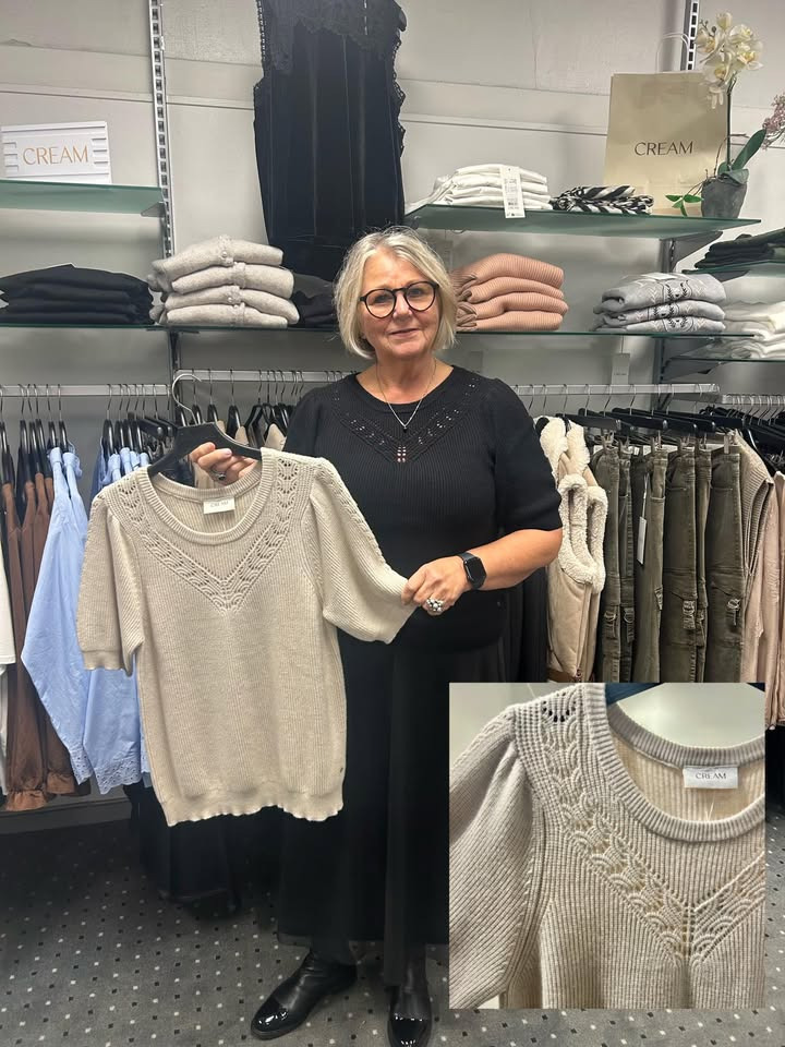 Rosengreen tilbyder strik fra Cream til halv pris i flere størrelser