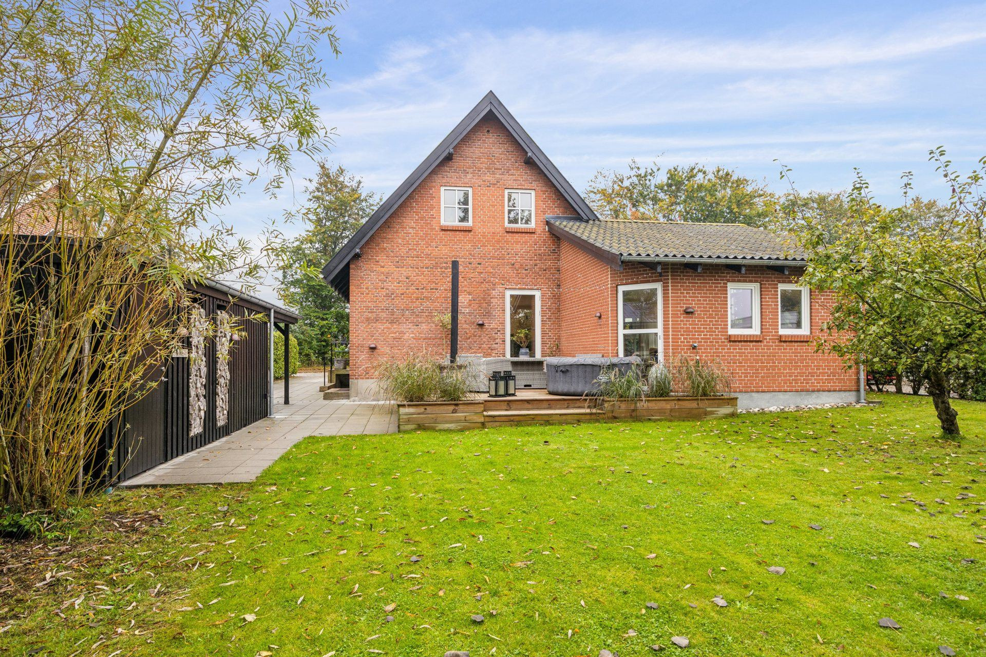 Netop kommet til salg: Violvej 12 en af Nørresundbys dyreste adresser