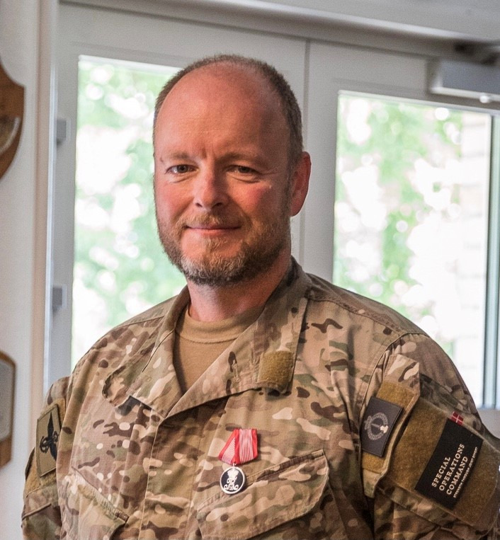 Mød Jens Birkebæk Bach: En aften med frømandsfortællinger på Østbirk Bibliotek