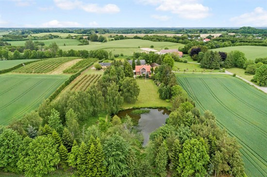 Top 6 over dyreste boliger til salg i Vissenbjerg. Priser op til 4.895.000 kr