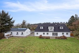 Drømmer du om luksus? For 2,695 mio. kroner er Hugvej 13 kommet til salg - Se den og de dyreste boliger til salg her