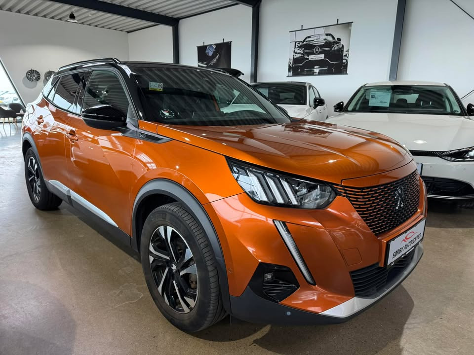 Sørby Autocenter præsenterer ny elektrisk Peugeot e-2008 til salg