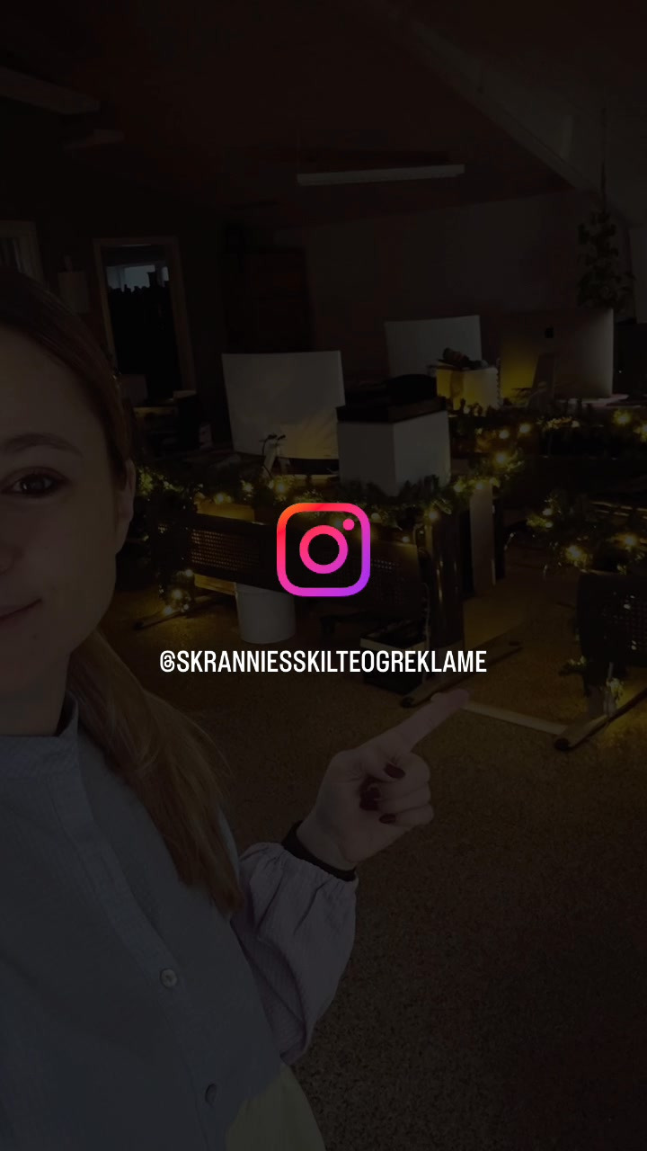 Søndagshygge på kontoret hos Skrannies Skilte & Reklame ApS før julelukning