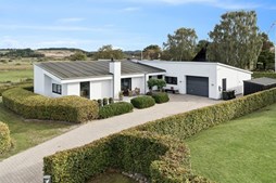 Top 6 over dyreste boliger til salg i Kolind. Priser op til 7.495.000 kr