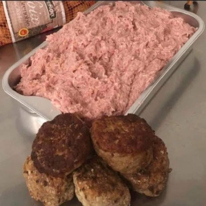SuperBrugsen Hammerum tilbyder 1 kg hjemmerørt fars til 45 kr.