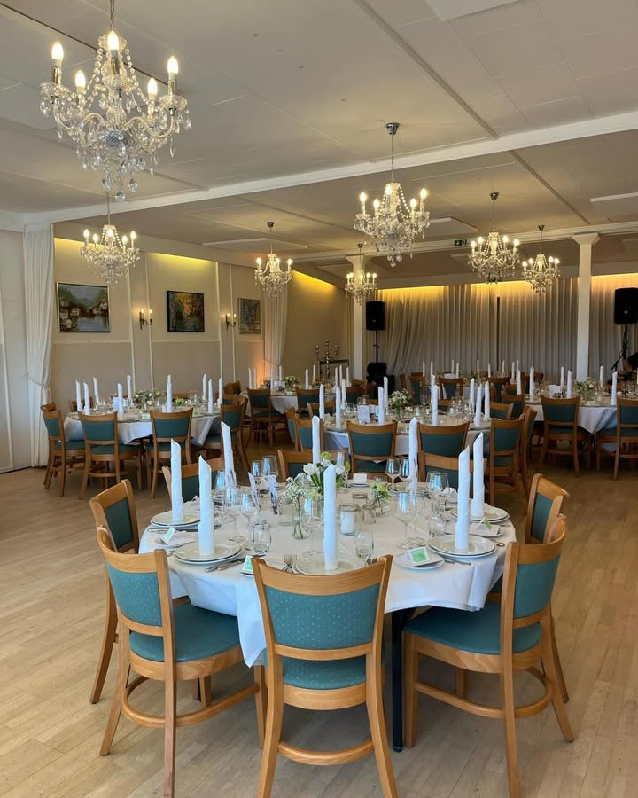 Den Brændende Kærlighed annoncerer bryllup på Skovbakken