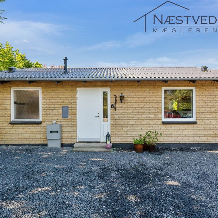 Næstved Mægleren ApS præsenterer totalrenoveret etplansvilla i Herlufmagle til 1.299.000 kr.