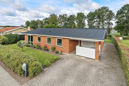 Ved Grønningen 12 til salg for 1,7  mio. kroner - Se 5 andre boliger til salg i Ikast-Brande Kommune