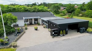 Indbydende og velholdt villa med fantastisk uderum fra Mæglerhuset Sæby