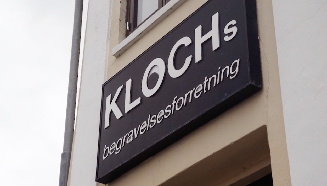 Klochs Begravelsesforretning er til rådighed i svære tider