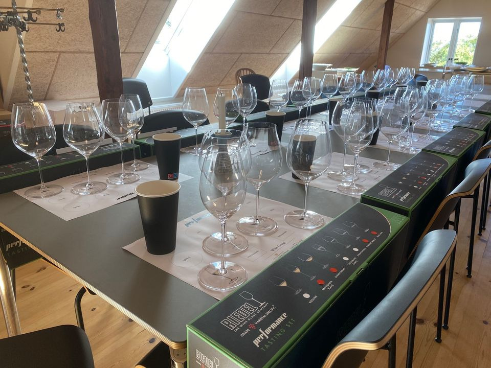 Pedersborg Vin har 6 ledige pladser til Riedel Glasseminar i aften