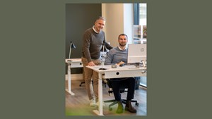 Mæglerhuset Aabybro fejrer 7 år i en by i vækst