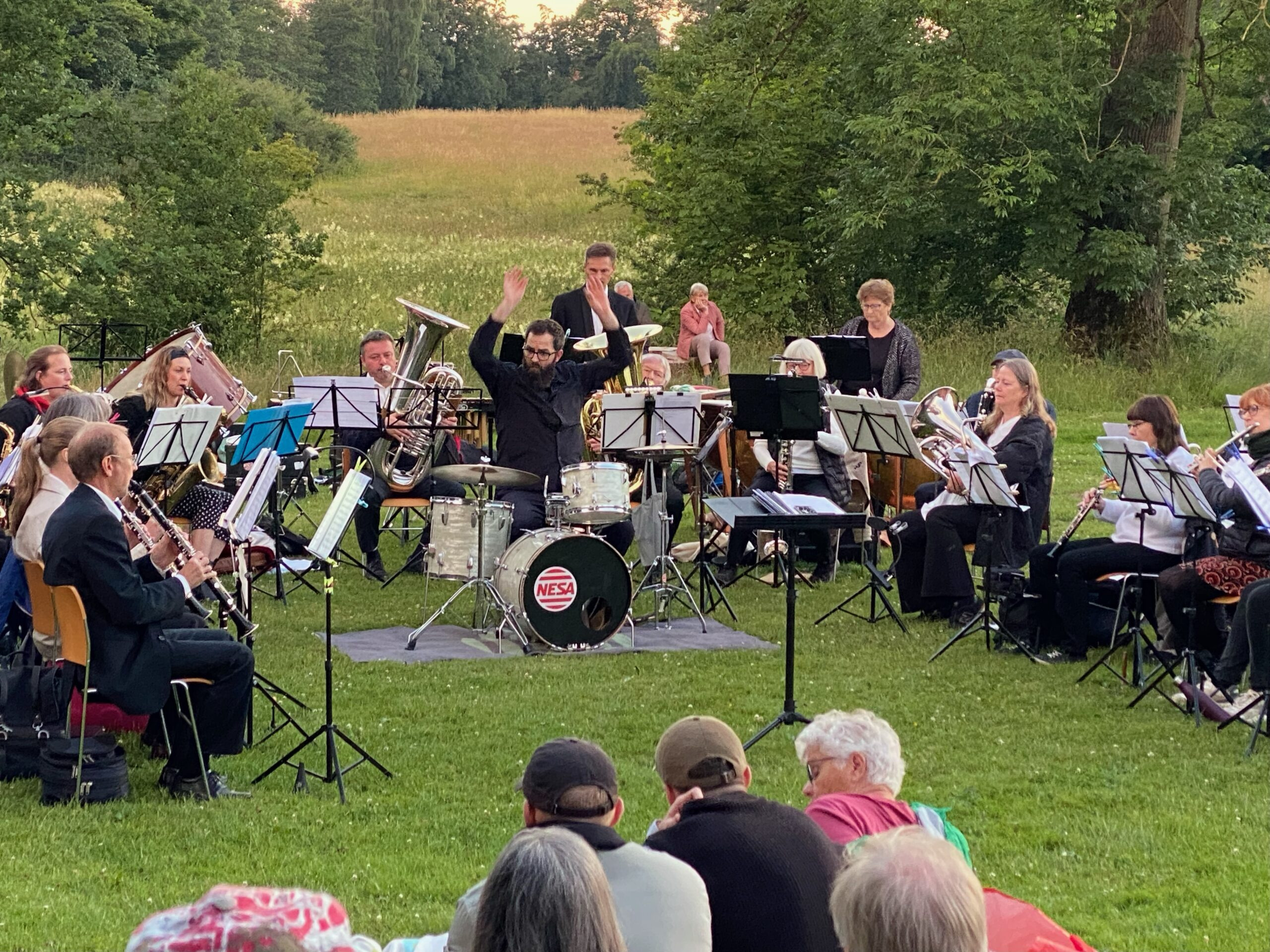 Sankt Hans-koncert med Gentofte Concert Band i Bernstorffsparken