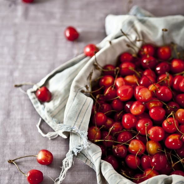 Kirsebærsaft igen på lager hos Rishøjgård Gårdbutik og Jordbrug