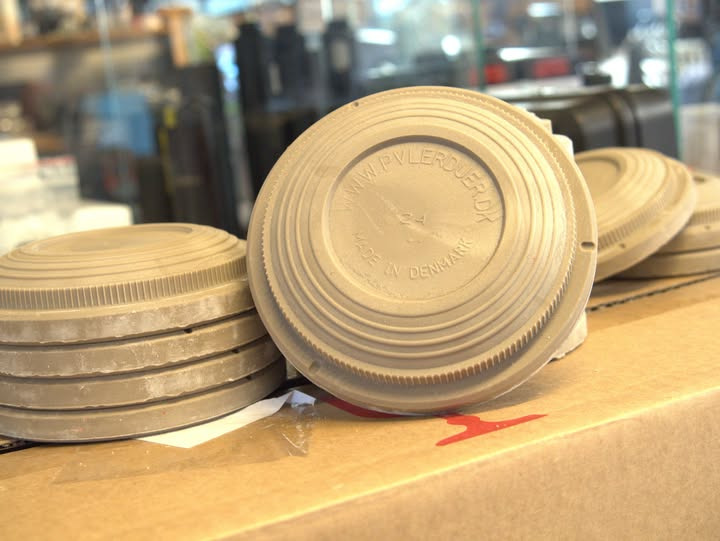 Thy Outdoor har fået fyldt lageret op med lerduer til skarpe priser