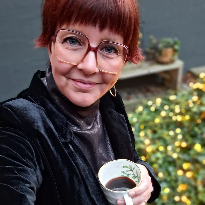 Lux By Jakobsen præsenterer torsdags glam med nyheder fra My Essential Wardrobe