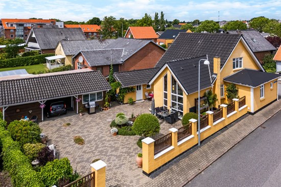 Luksusbolig netop kommet til salg i Sønder Felding: Se hvad du skal smide for Sønder Feldings dyreste adresser her