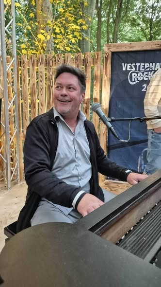 Echo4 ApS præsenterer dans i Pianobaren med Bjarne Langhoff i dag