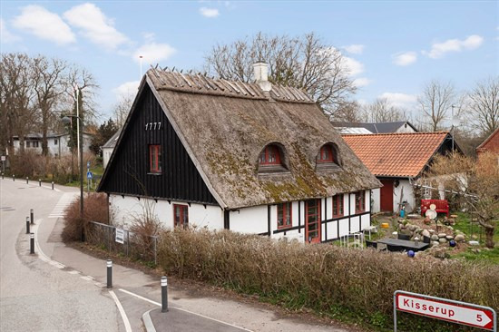 Lokesvej 10 er til salg for kun 1.395.000 kr.: Se de billigste boliger til salg i Kirke Såby her