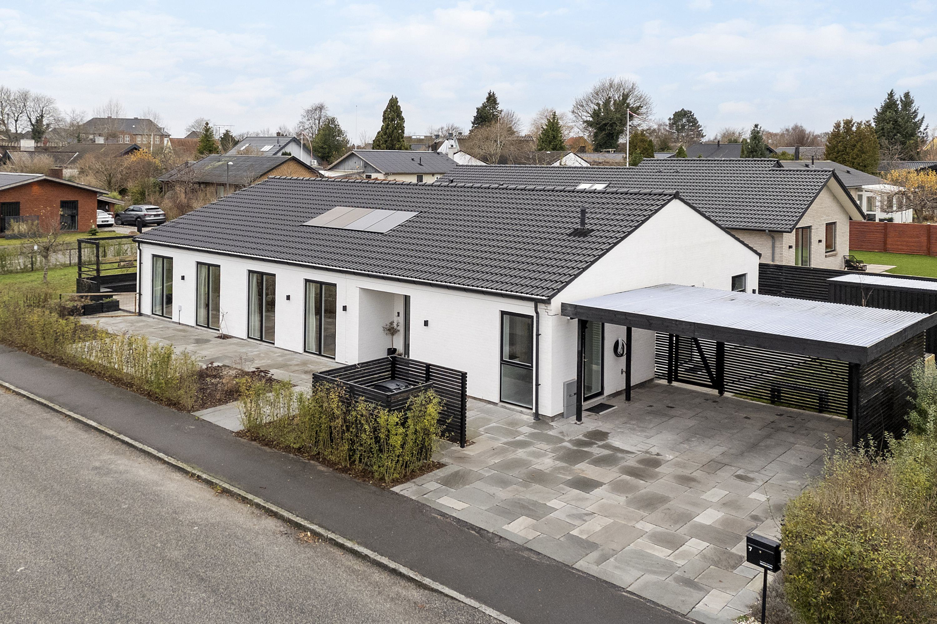 Luksusbolig netop kommet til salg i Allerød: Se hvad du skal smide for Allerøds dyreste adresser her