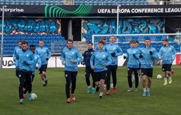 Truppen til aftenens returkamp mod Leicester City