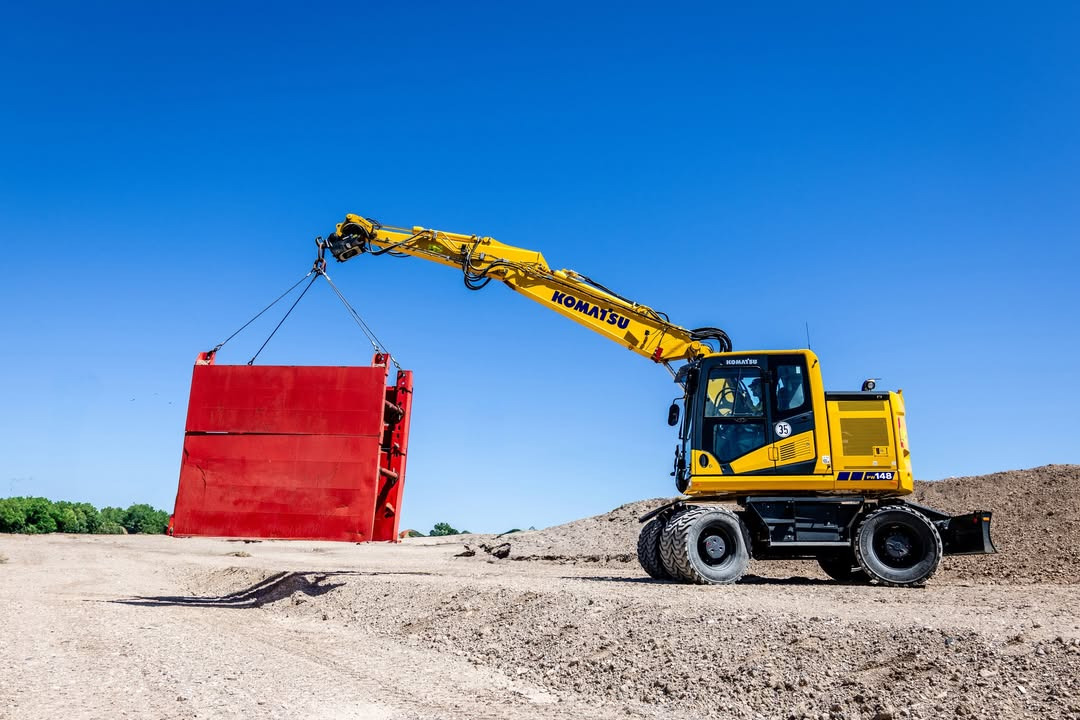Scantruck A/S præsenterer opgraderede gravemaskiner fra Komatsu
