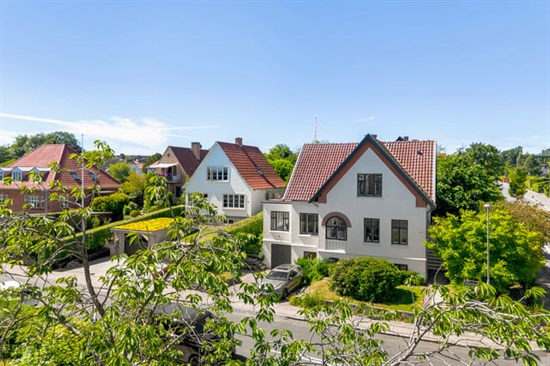 Strandvej 60 og 3 andre boliger er kommet til salg denne uge i Svendborg - se boligerne her.