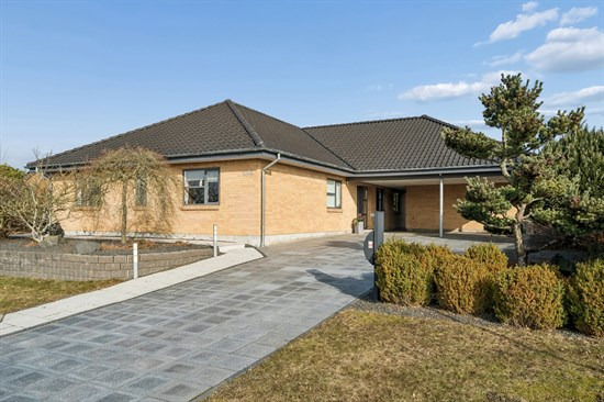 Top 6 over dyreste boliger til salg i Hinnerup. Priser op til 7.995.000 kr