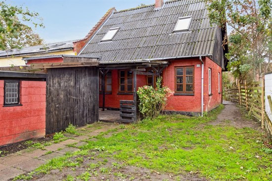 Tjørnelundevej 13 er til salg for kun 745.000 kr.: Se de billigste boliger til salg i Høng her