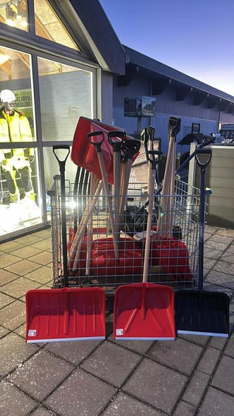 Stark Holstebro gør dig vinterklar med snefjerningsudstyr og varmt undertøj 