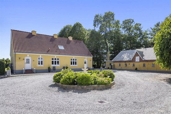 Top 6 over dyreste boliger til salg i Dronninglund. Priser op til 5.995.000 kr