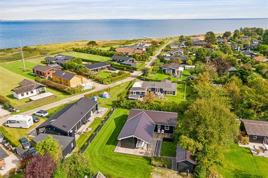 Pris sat ned med 275.000 kr. på Lundgaardsvej 5