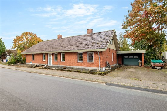 Grønlundvej 64 er til salg for kun 385.000 kr.: Se de billigste boliger til salg i Brande her