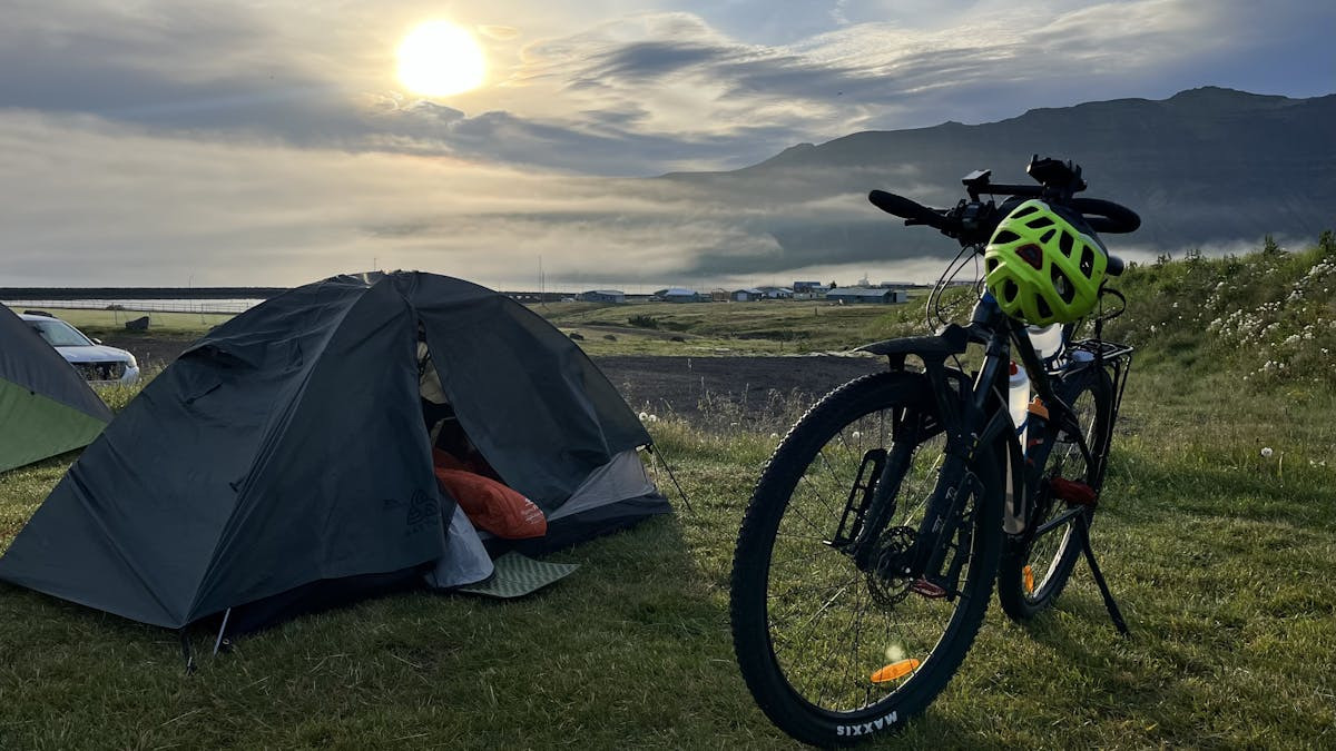 Oplev eventyrlige cykelrejser med Henrik og Jens i Fredskoven