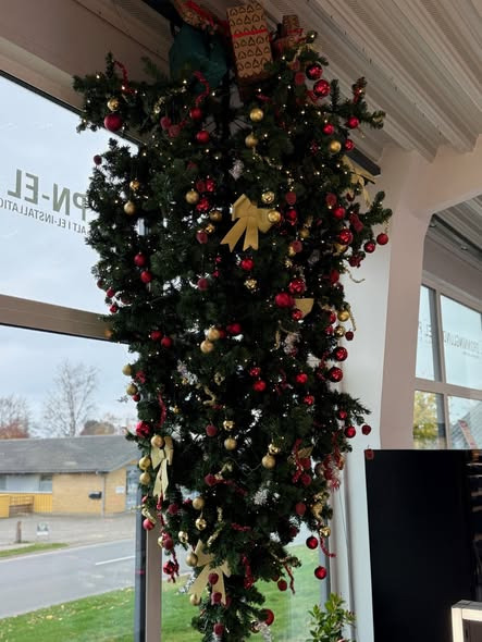 PN-EL Service A/S præsenterer juleudsmykning fra Beringflowers og gode tilbud