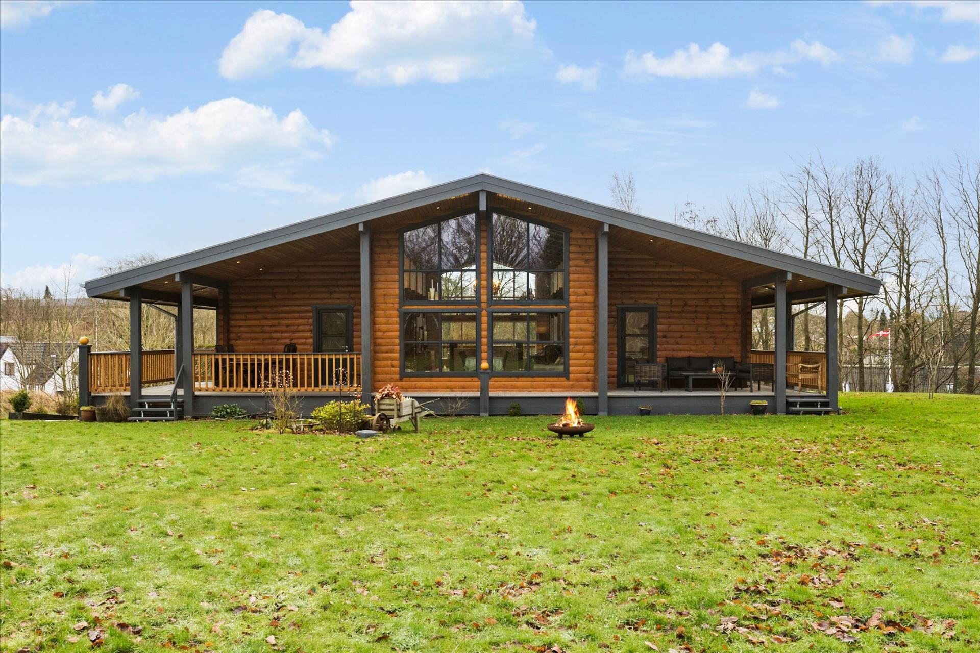 En ren boligdrøm på 244 m² til 4,8  mio. kroner er nu komme til salg i Hadsten: Se hvor de dyreste boliger til salg i Hadsten er