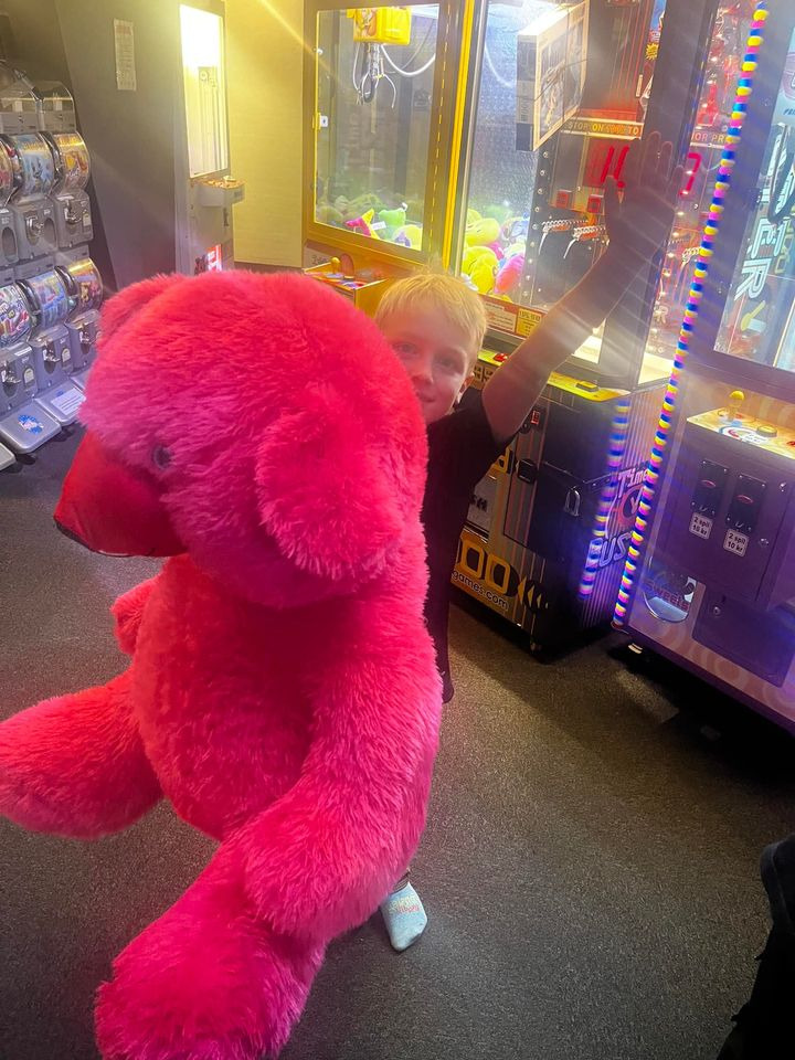 Legeland Viborg præsenterer nye spændende automater med kæmpe bamsekran