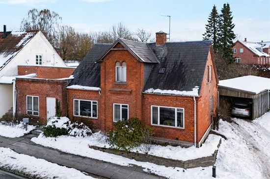Tulstrupvej 10 er til salg for kun 1.395.000 kr.: Se de billigste boliger til salg i Malling her