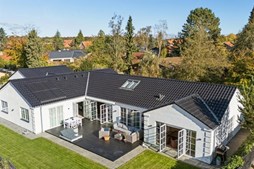 Søvang 47 og 1 anden boliger er kommet til salg denne uge i Hørsholm - se boligerne her.