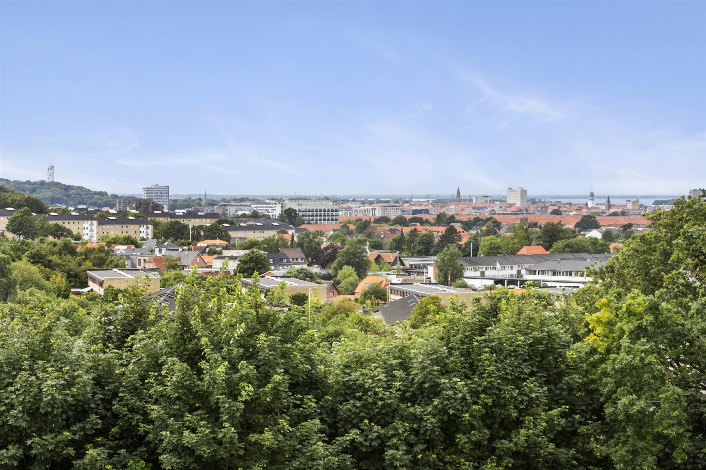 Til salg hos &LIVING Aalborg: IDEELT FØRSTE GANGSKØB