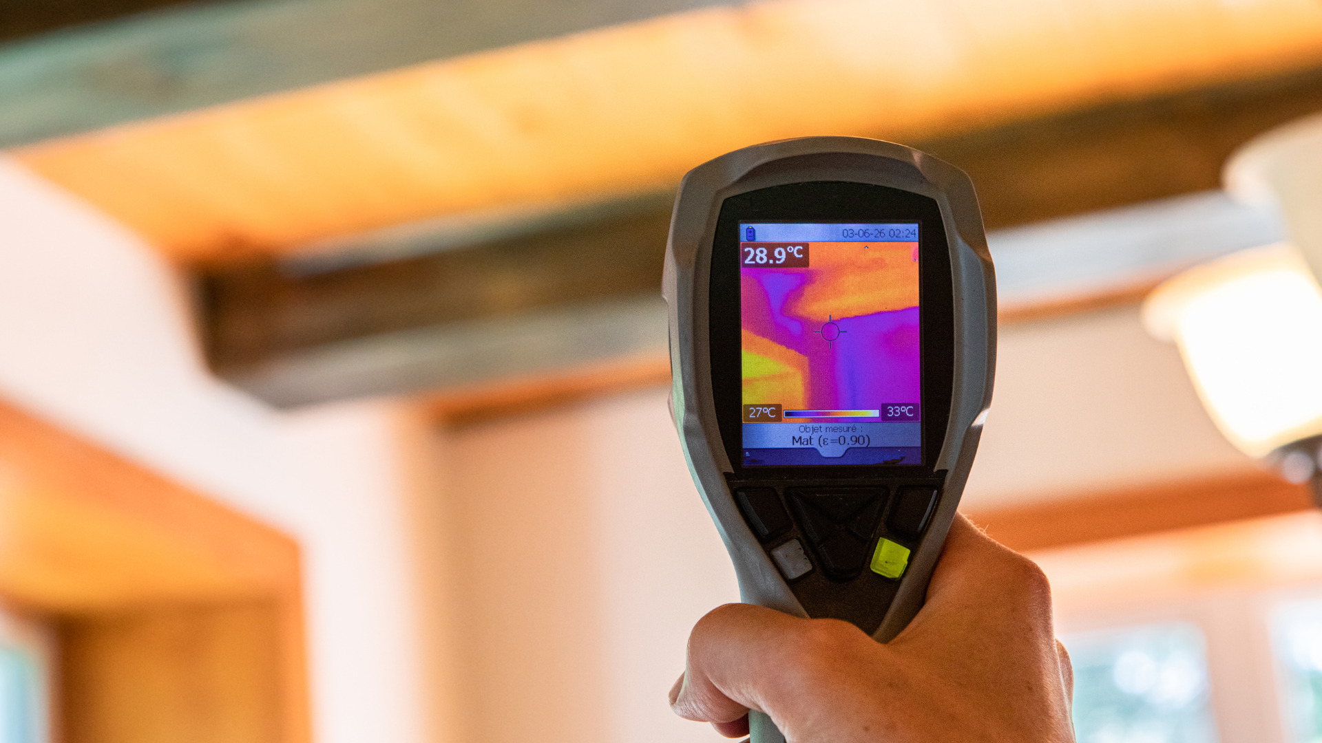 Fra træk til trivsel – derfor er isolering vigtig i efteråret