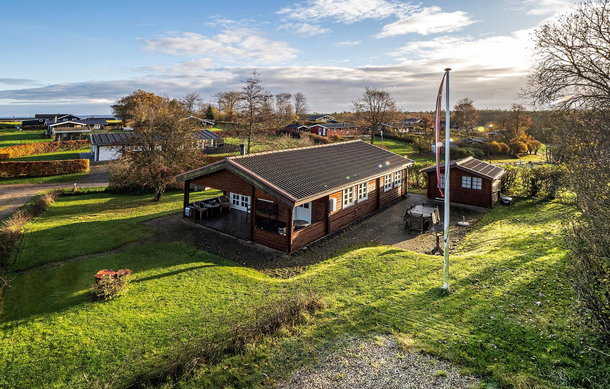 Ægte sommerhusidyl i Roslev til salg hos Nybolig Skive