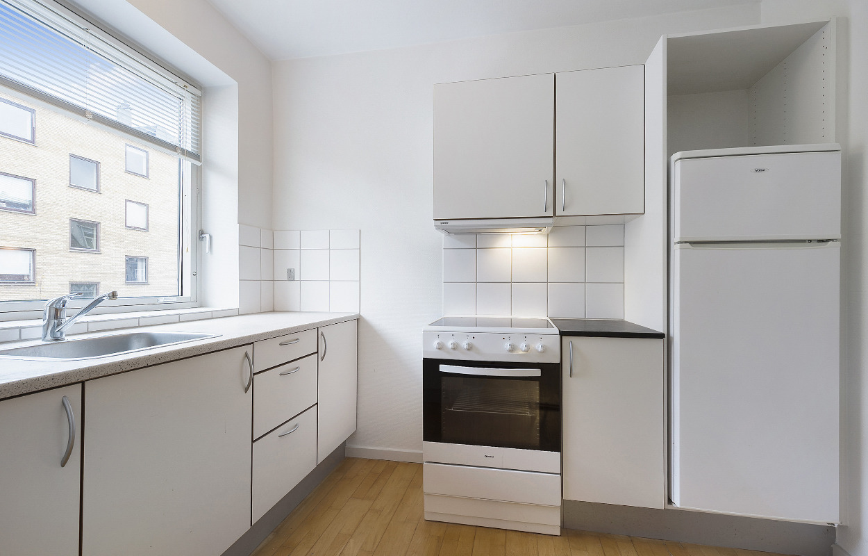 Ind­flyt­nings­klar lejlighed med vestvendt altan til salg hos EDC Trio