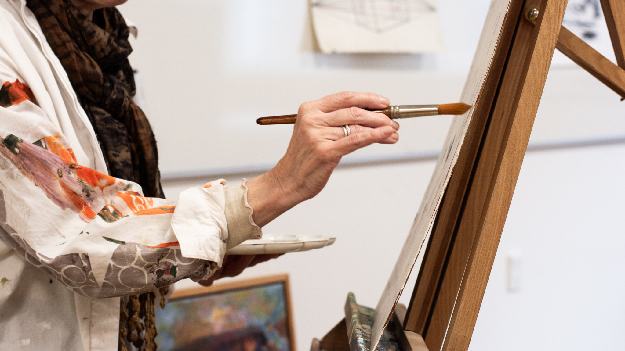 Kreative sjæle inviteres til sommerkunstskole hos FOKUS Folkeoplysning