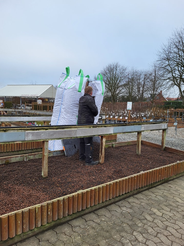 Asmild Plantecenter byder foråret velkommen med friske planter og hjælp i weekenden